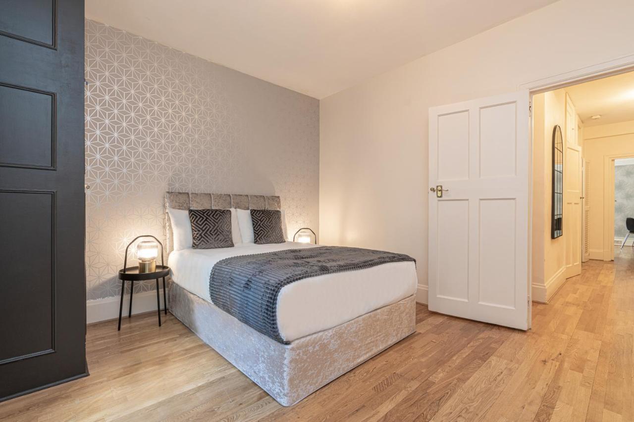 Charming 2 Bedroom Flat In Kensington High Street Londres Exterior foto